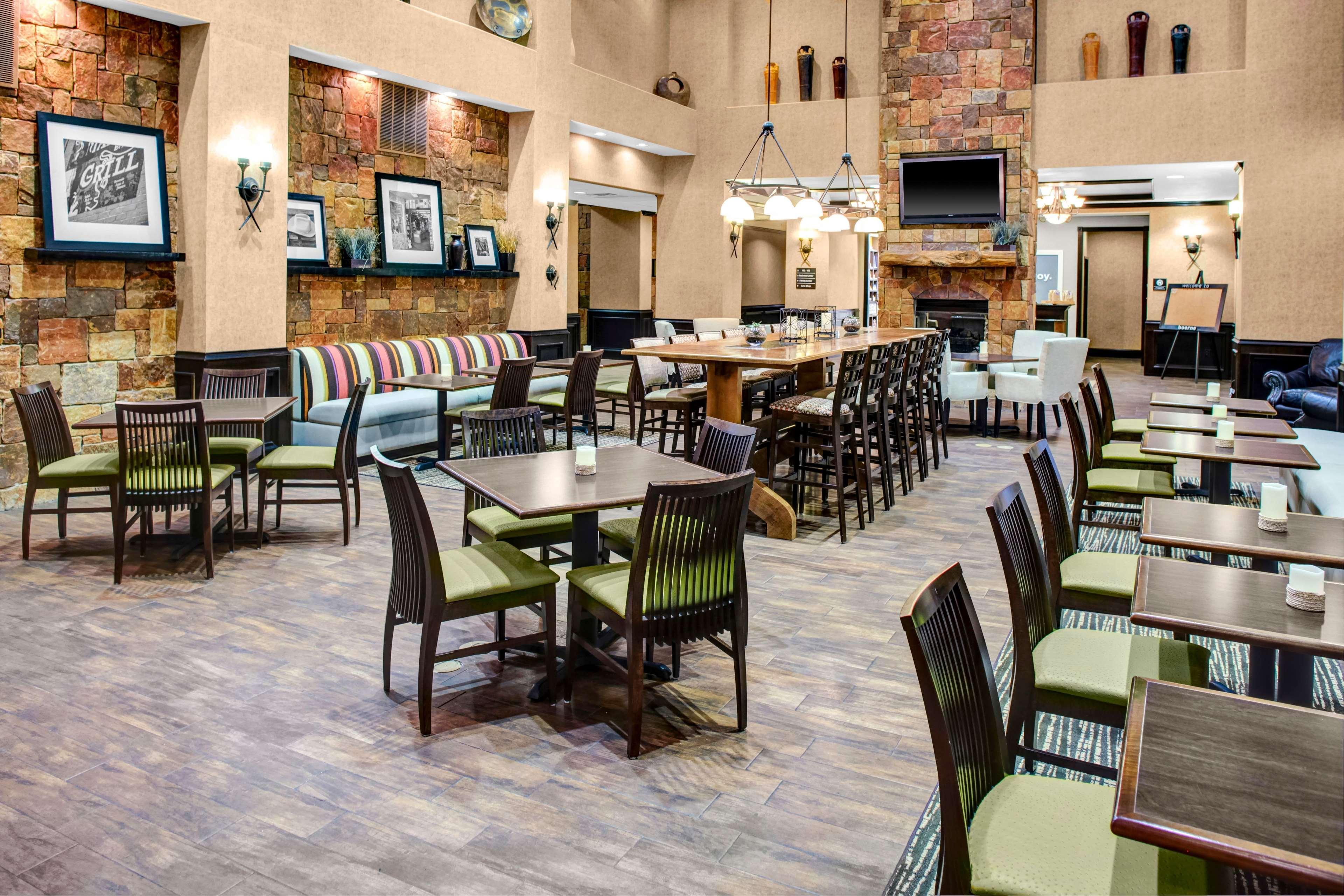 Hampton Inn & Suites Boerne Exterior photo