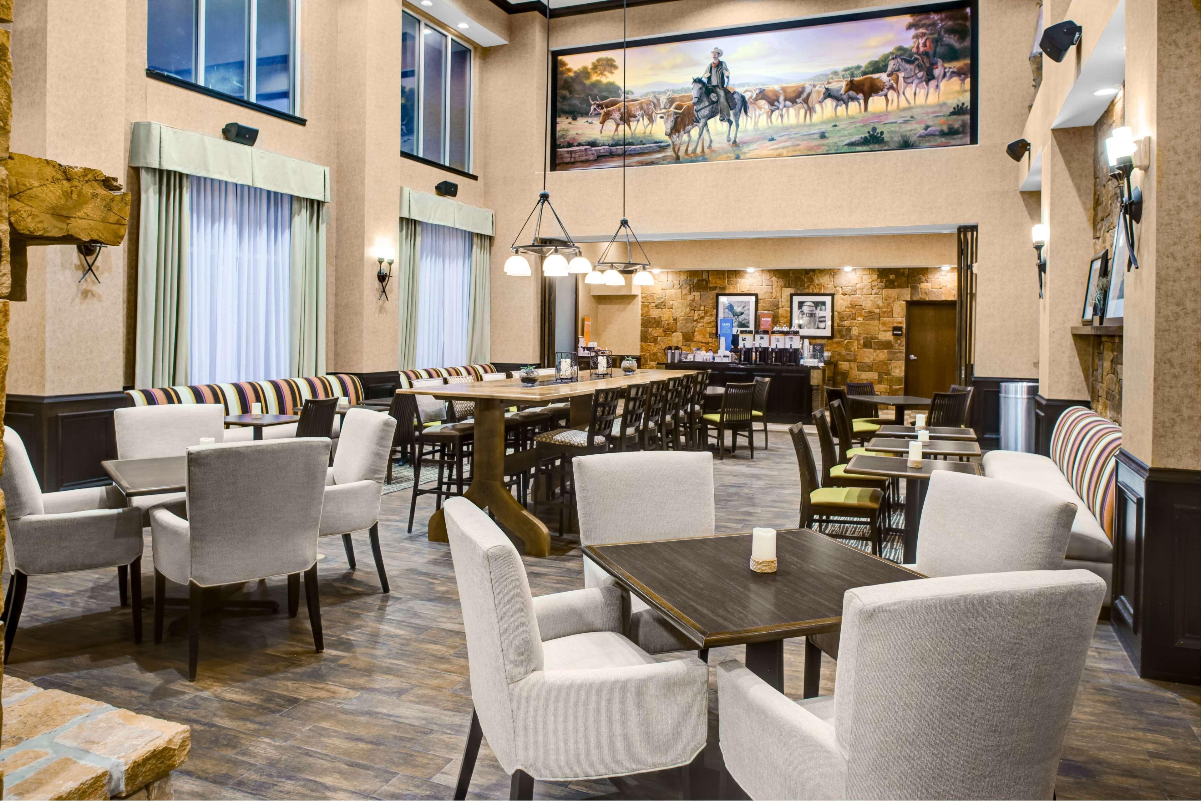 Hampton Inn & Suites Boerne Exterior photo