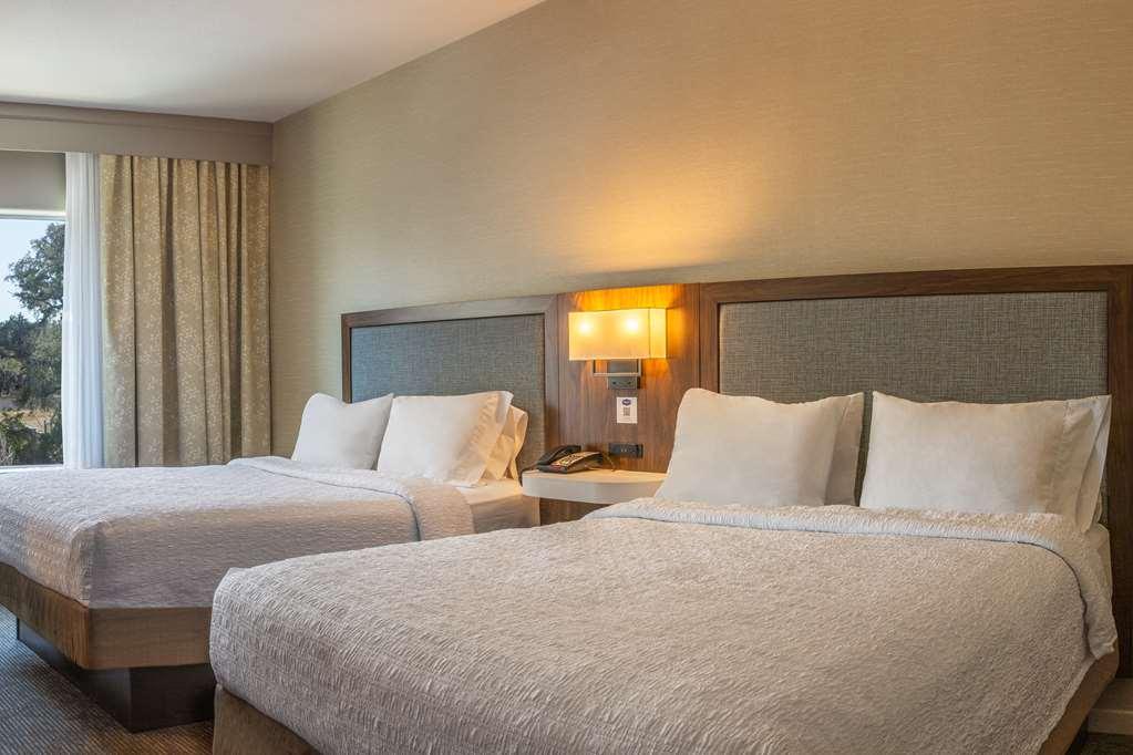 Hampton Inn & Suites Boerne Room photo