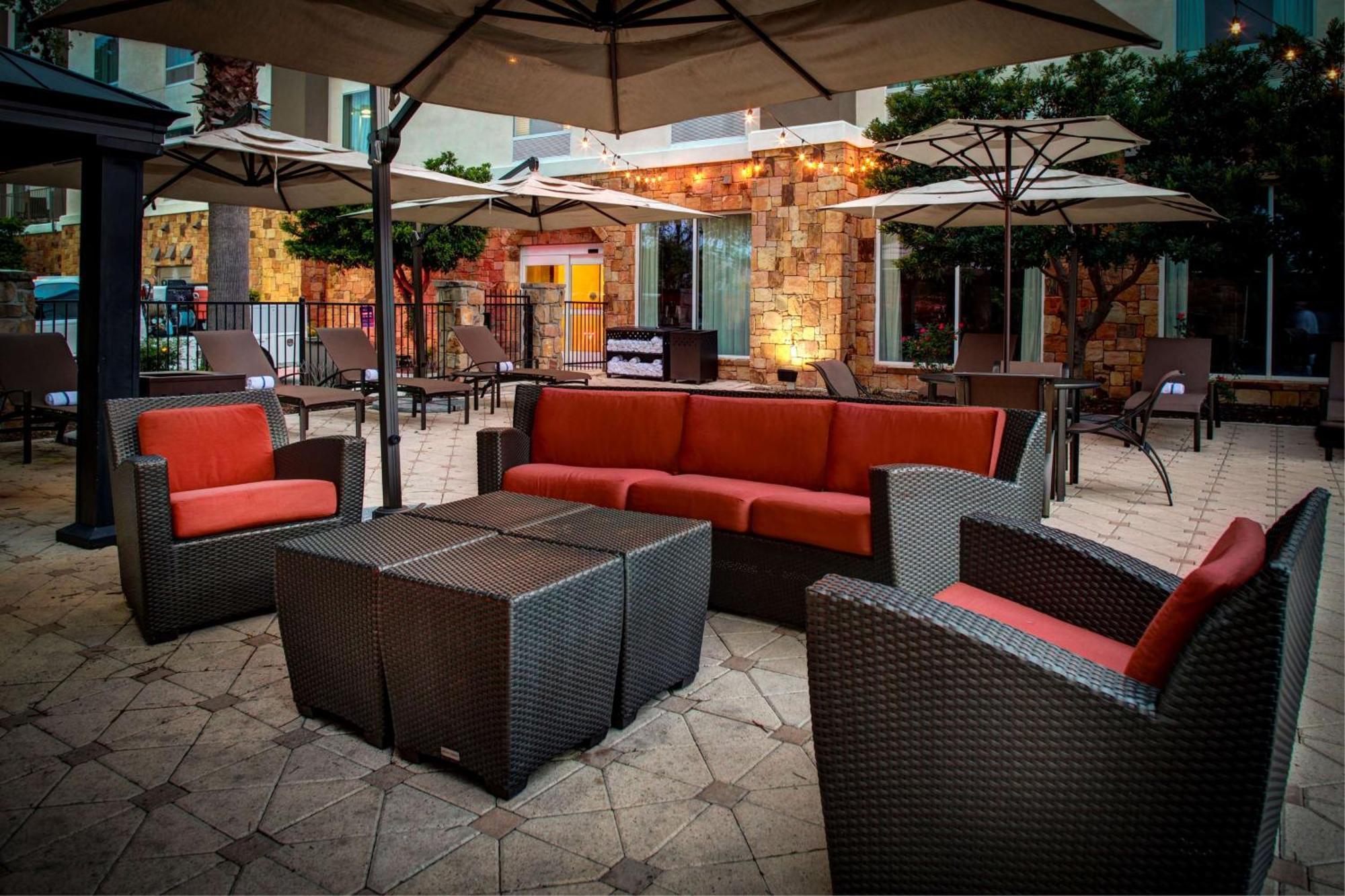 Hampton Inn & Suites Boerne Exterior photo