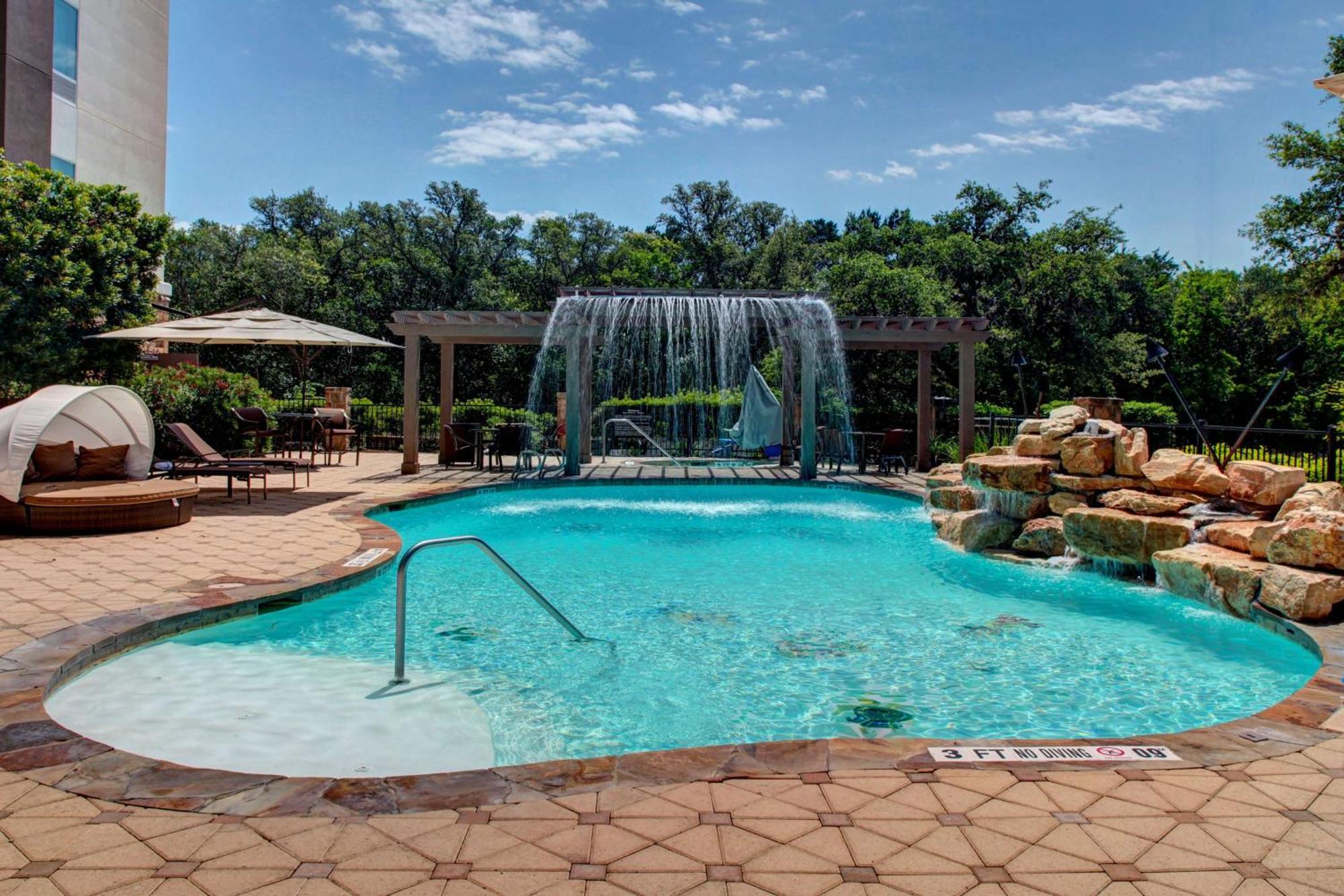 Hampton Inn & Suites Boerne Exterior photo