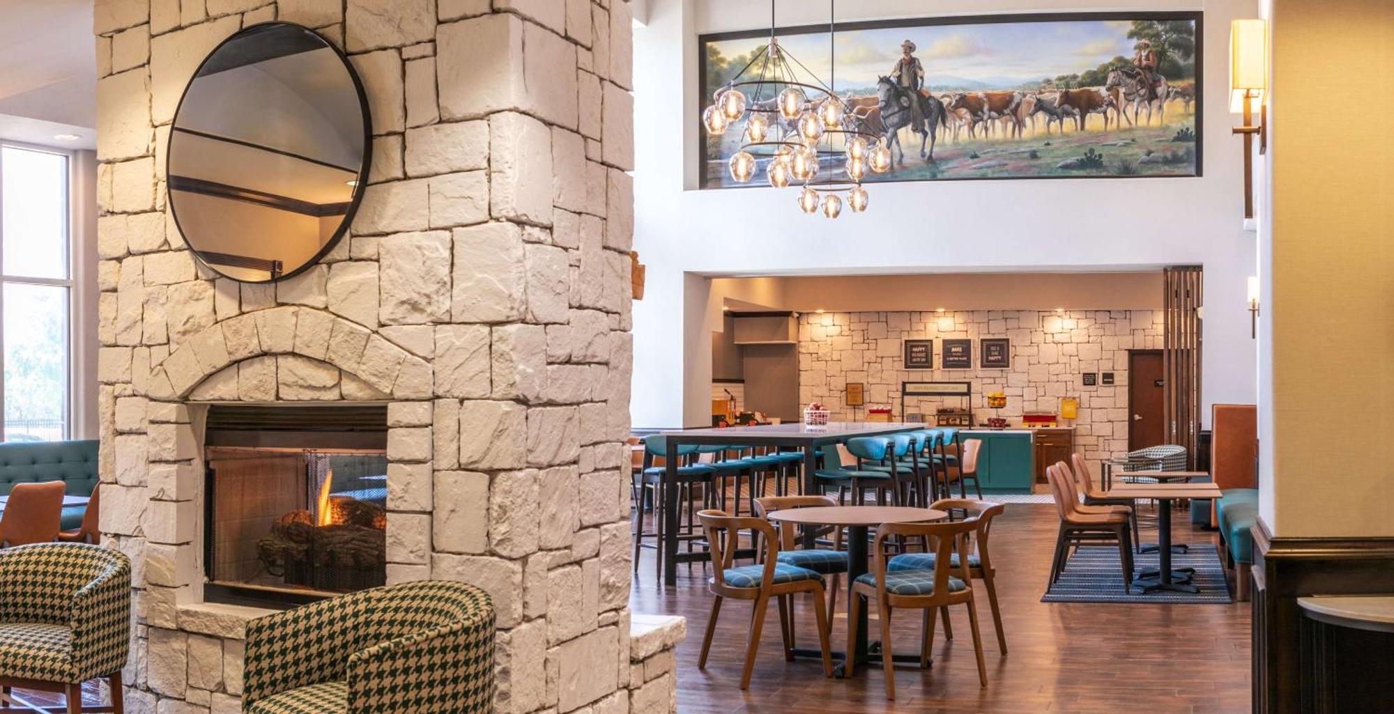Hampton Inn & Suites Boerne Exterior photo